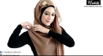 Comment-porter-le-hijab-avec-maxi-dress flatcast tema